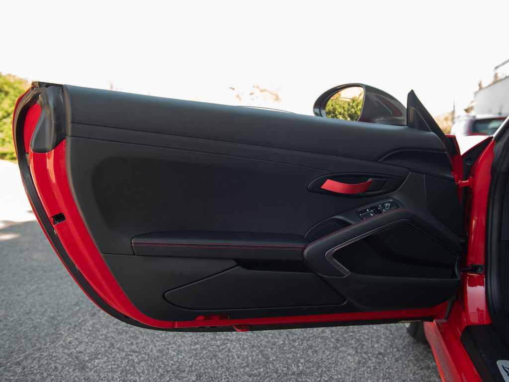 Porsche 718 Boxster T