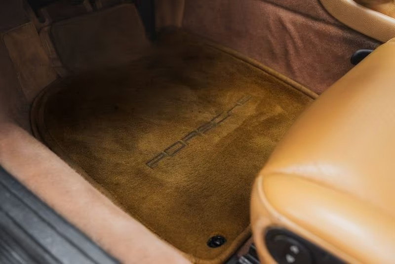 Porsche 993 Carrera 4