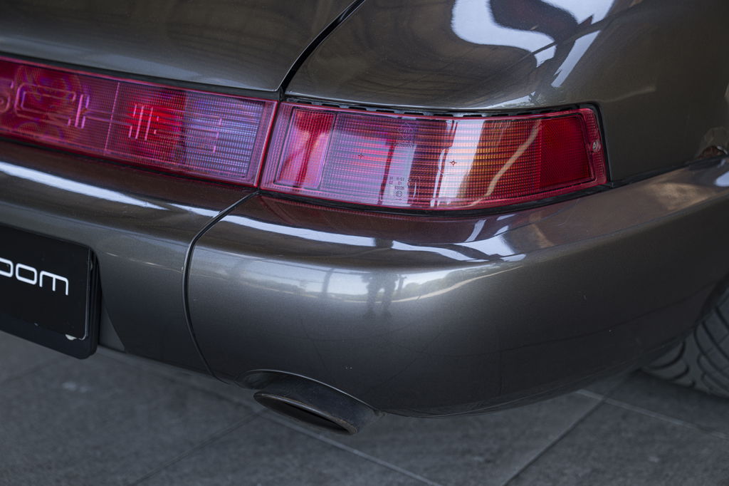 Porsche 964 Carrera 4