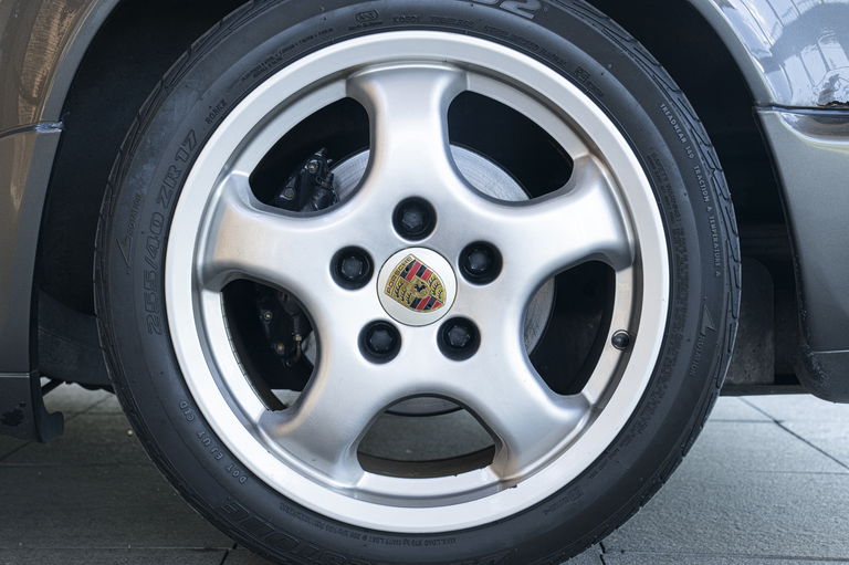 Porsche 964 Carrera 4