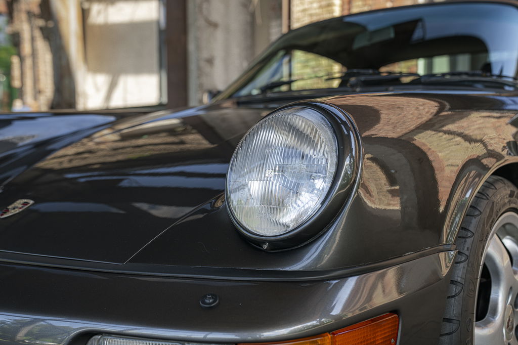 Porsche 964 Carrera 4