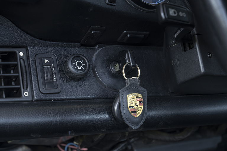 Porsche 964 Carrera 4