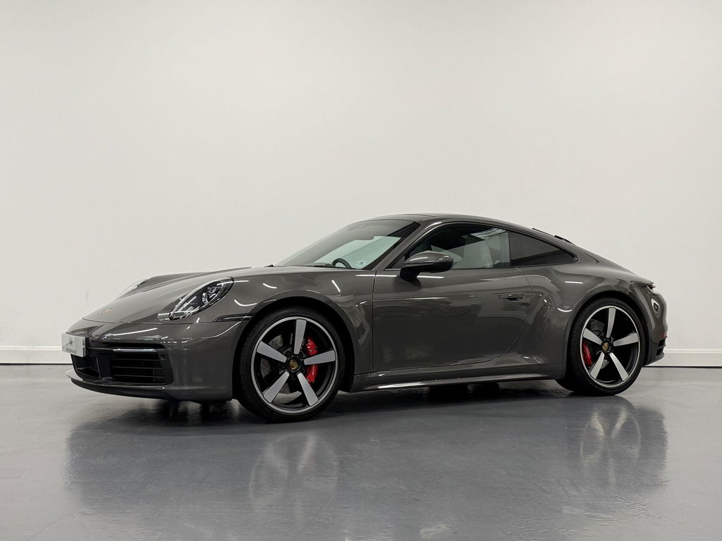 Porsche 992 Carrera 4S