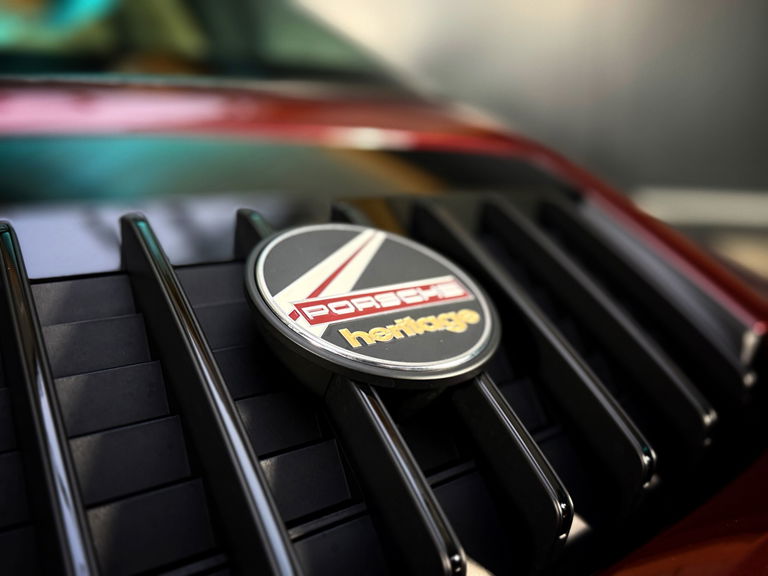 Porsche 992 Heritage Design Edition