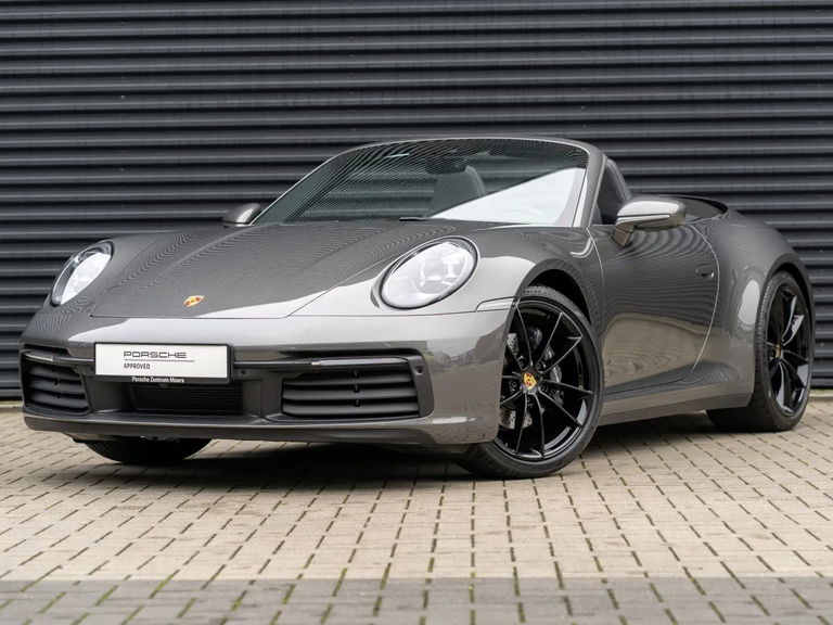 Porsche 992 Carrera 4