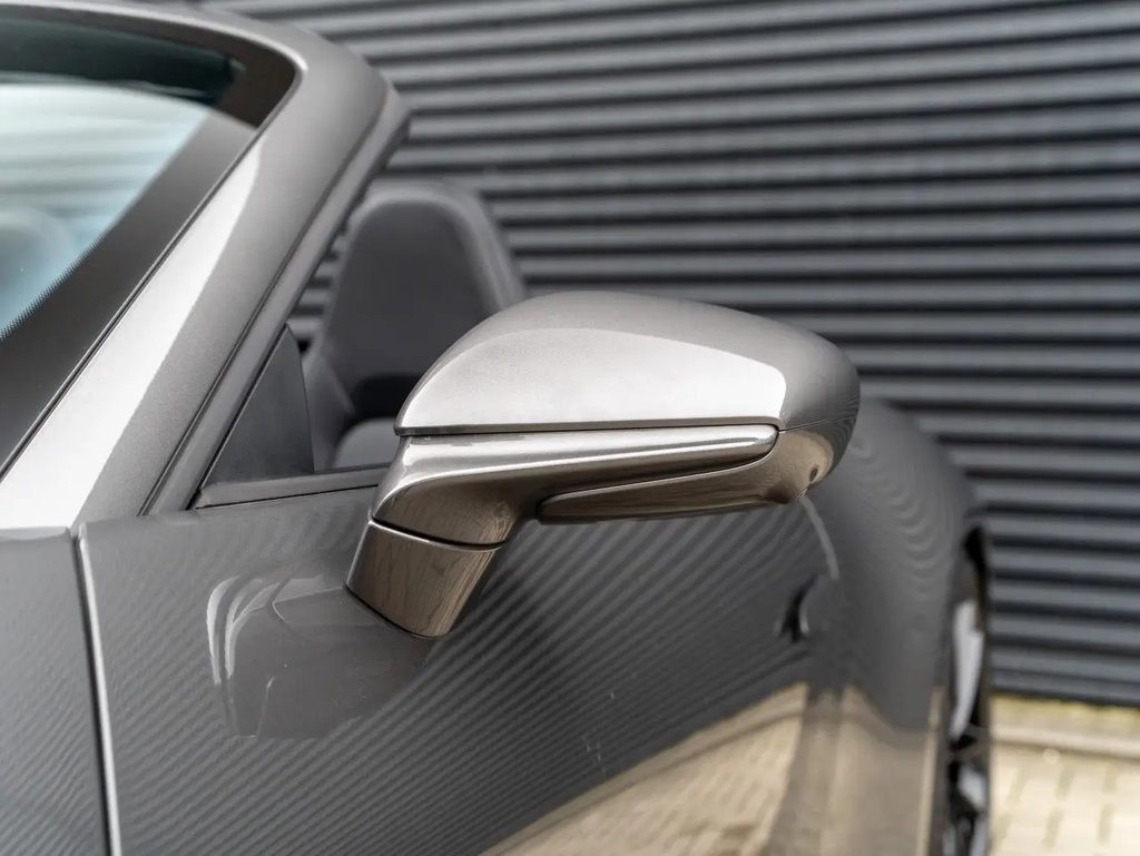 Porsche 992 Carrera 4