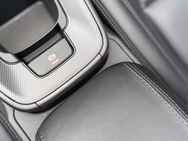 Porsche 992 Carrera 4