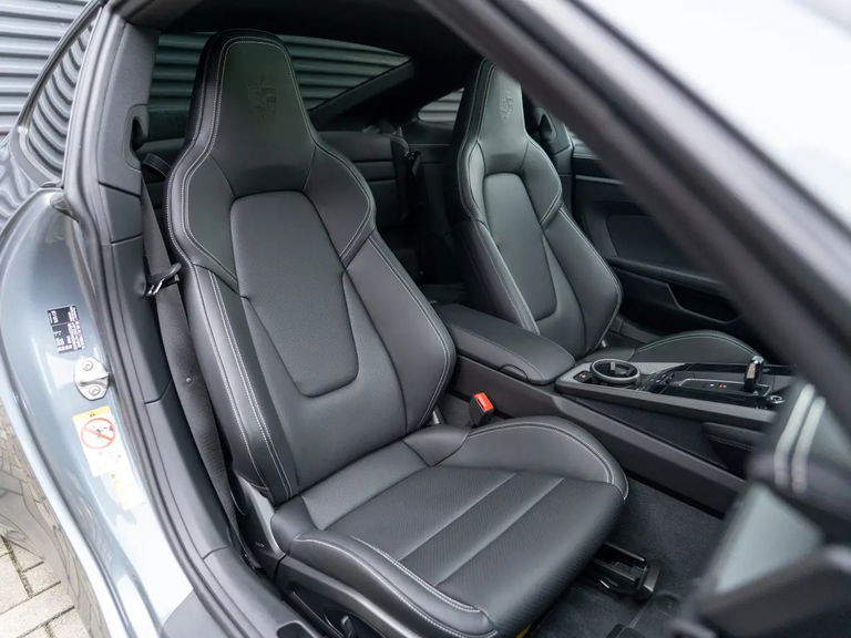 Porsche 992.2 Carrera