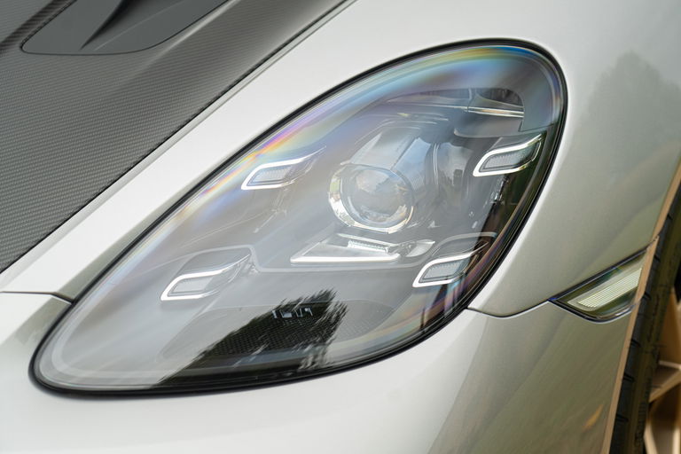 Porsche 718 Cayman GT4 RS