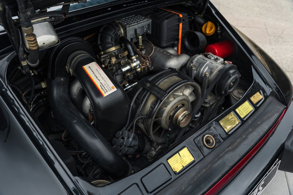 Porsche 911 Carrera 3.2