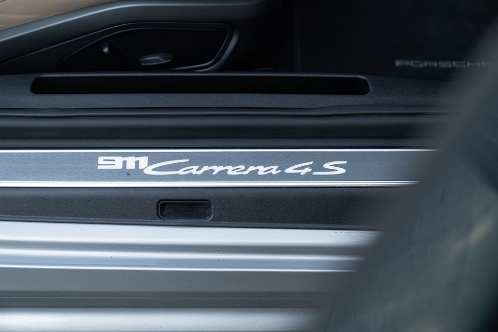 Porsche 992 Carrera 4S