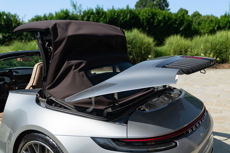 Porsche 992 Carrera 4S