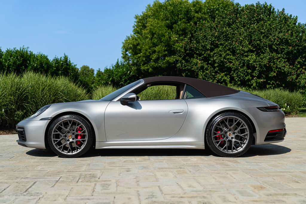 Porsche 992 Carrera 4S