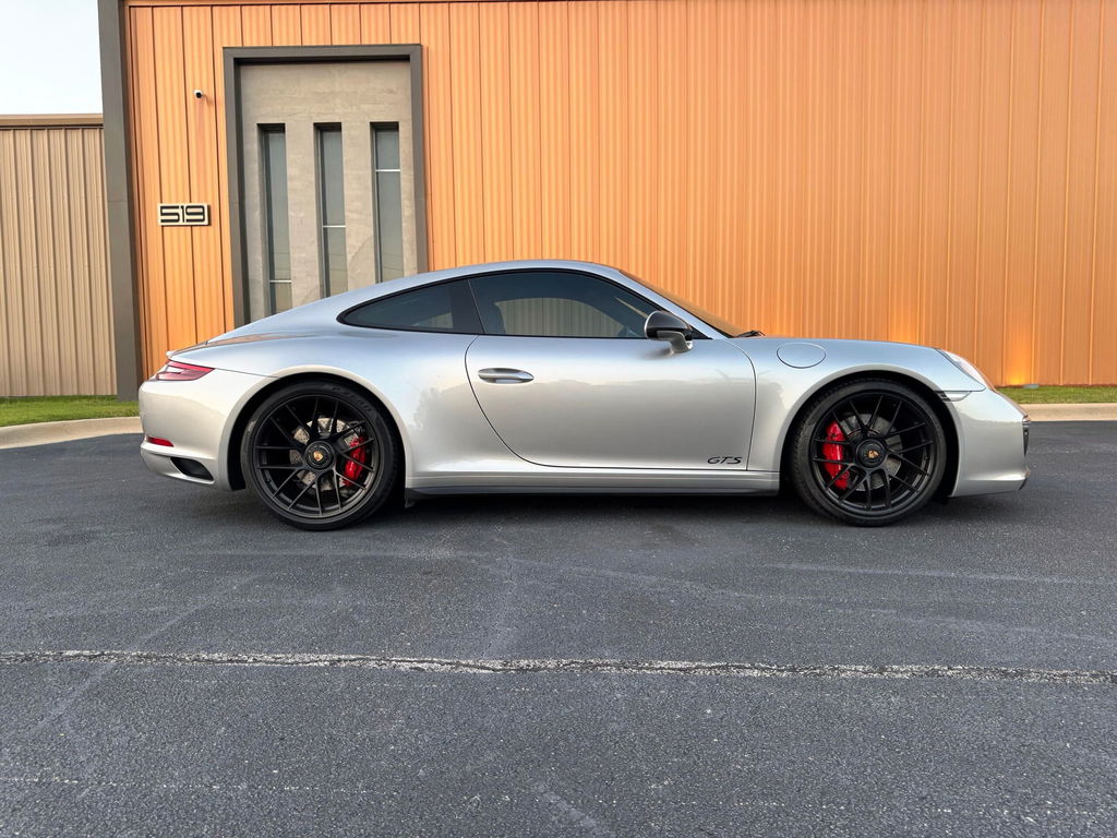 Porsche 991.2 Carrera GTS