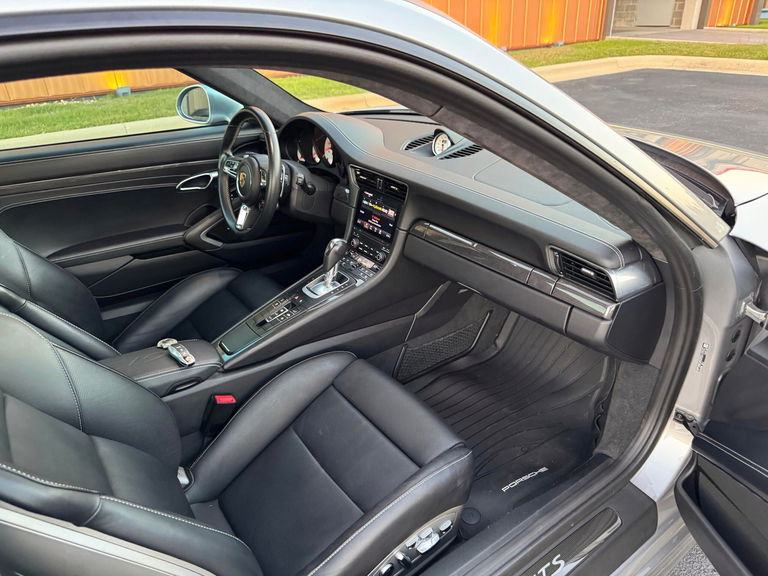 Porsche 991.2 Carrera GTS