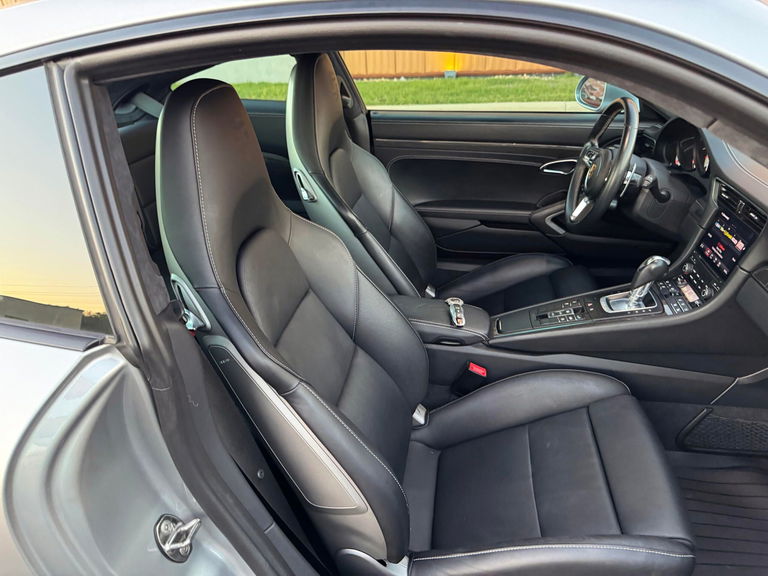 Porsche 991.2 Carrera GTS