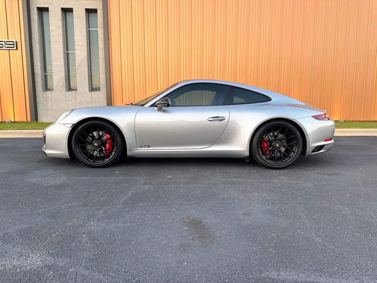 Porsche 991.2 Carrera GTS
