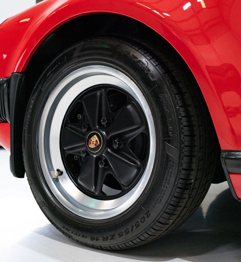 Porsche 911 Carrera 3.2 WTL