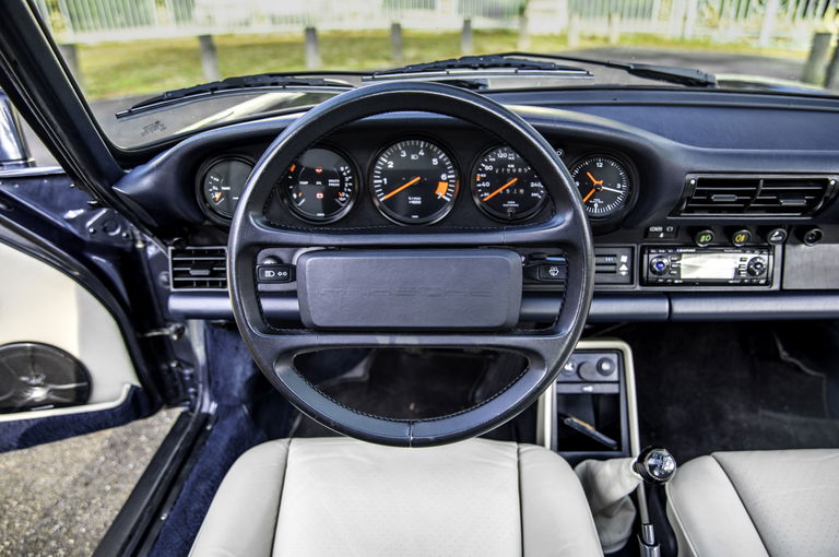 Porsche 911 Carrera 3.2