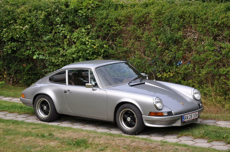 Porsche 911 E