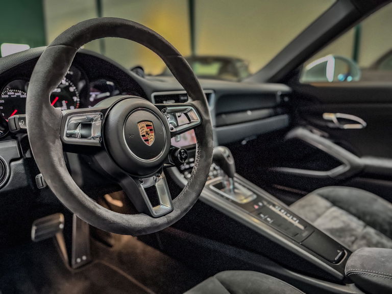 Porsche 991.2 Carrera GTS