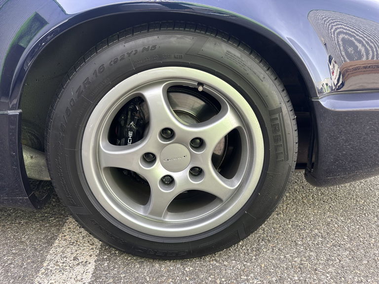 Porsche 964 Carrera 4