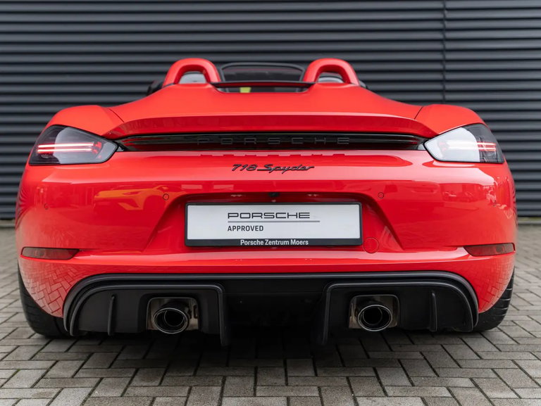 Porsche 718 Spyder