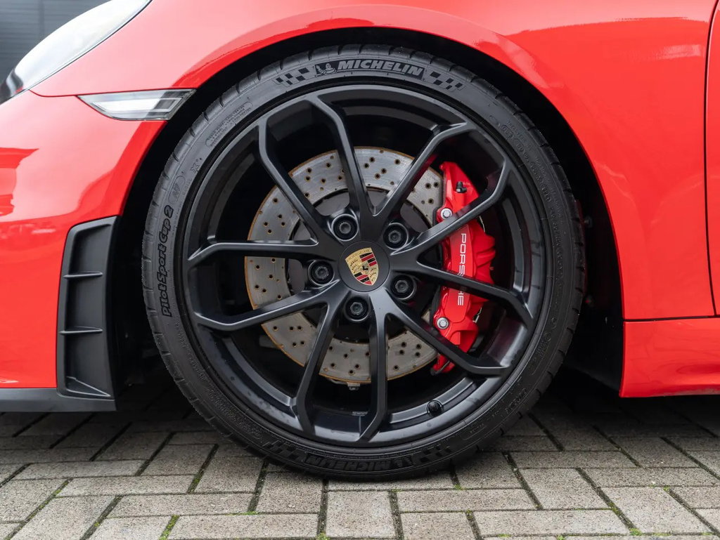 Porsche 718 Spyder