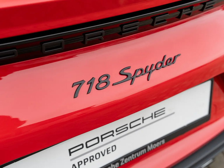 Porsche 718 Spyder