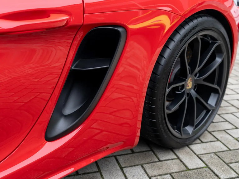 Porsche 718 Spyder