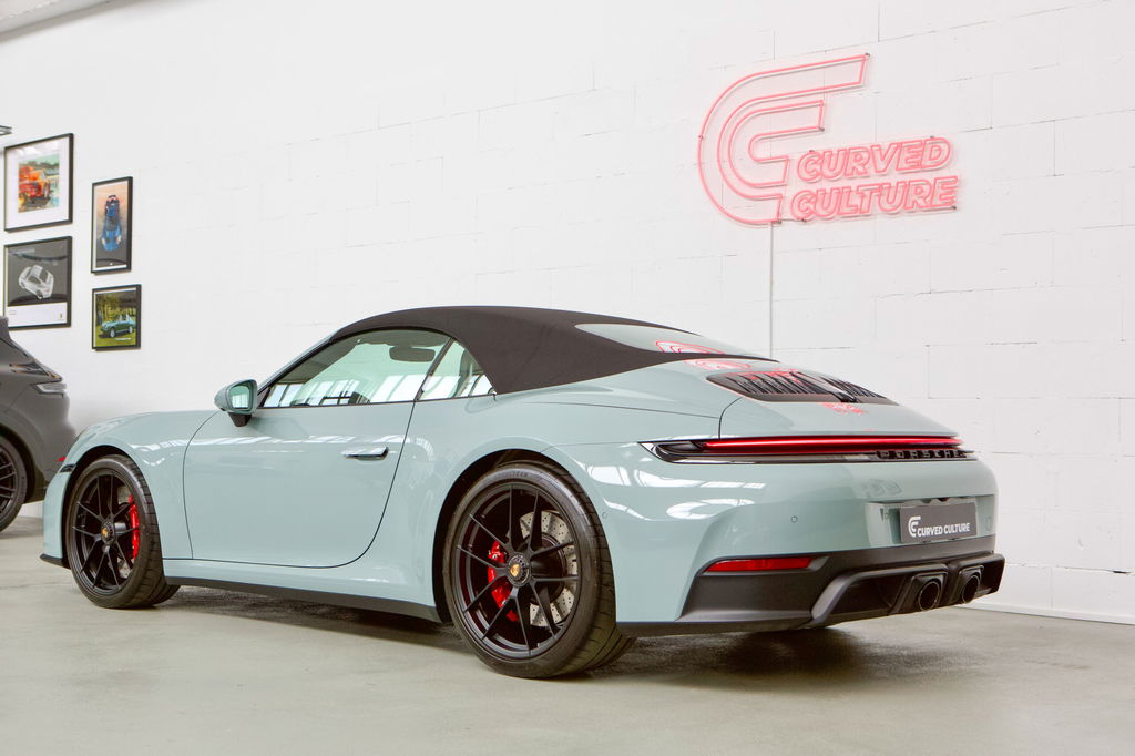 Porsche 992.2 Carrera GTS