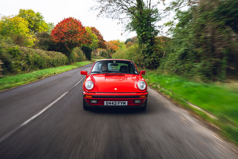 Porsche 911 Carrera 3.2