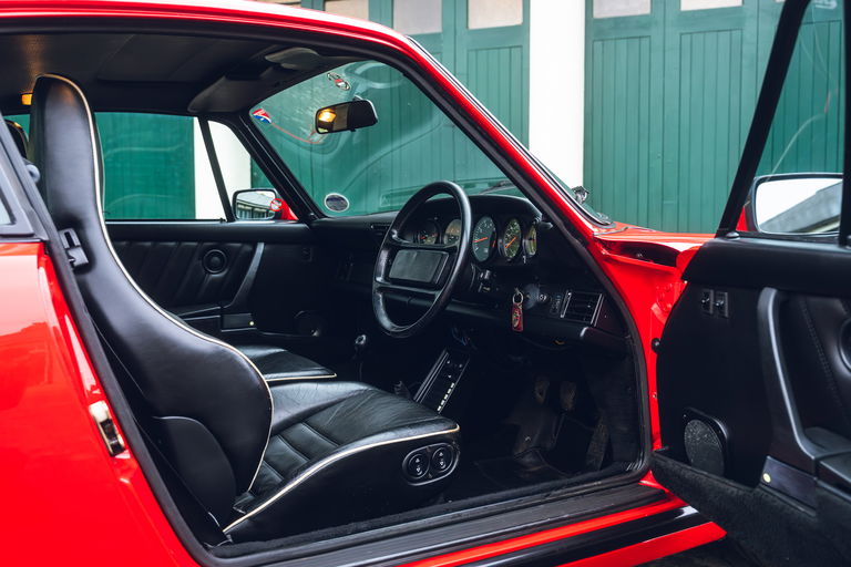 Porsche 911 Carrera 3.2