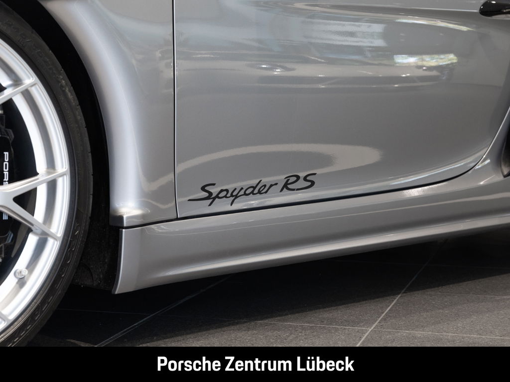 Porsche 718 Spyder RS