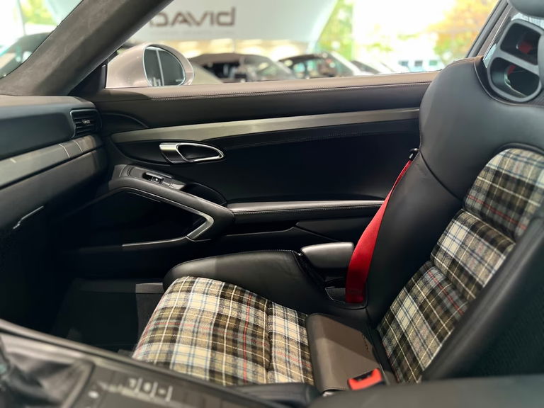 Porsche 991 GT3 Touring