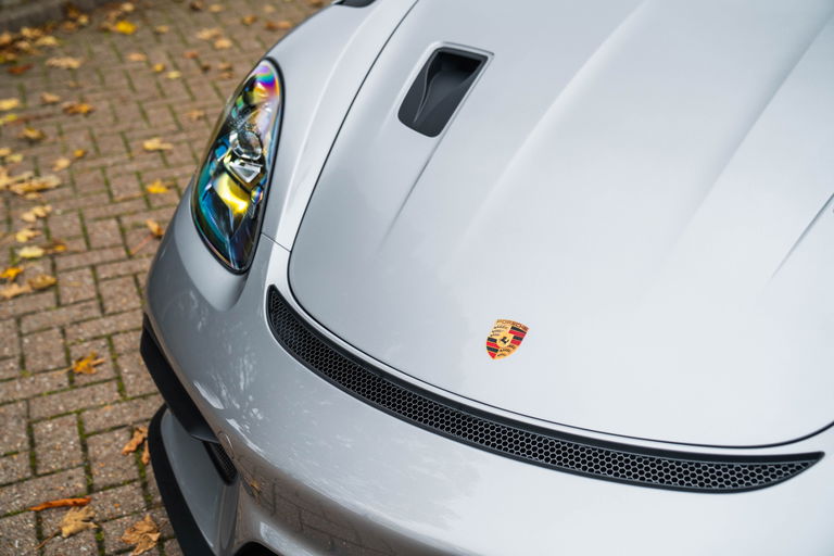 Porsche 718 Spyder RS