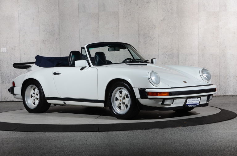 Porsche 911 Carrera 3.2