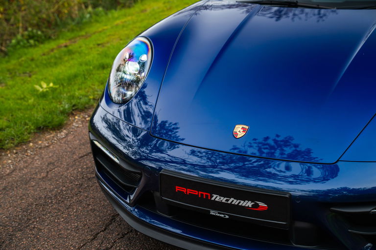 Porsche 992 Carrera GTS