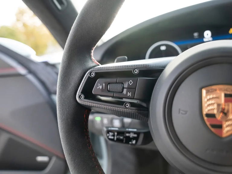 Porsche 992.2 Carrera 4 GTS