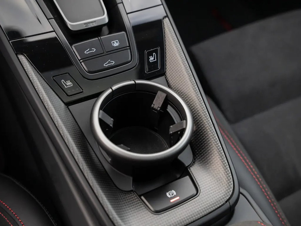 Porsche 992.2 Carrera 4 GTS