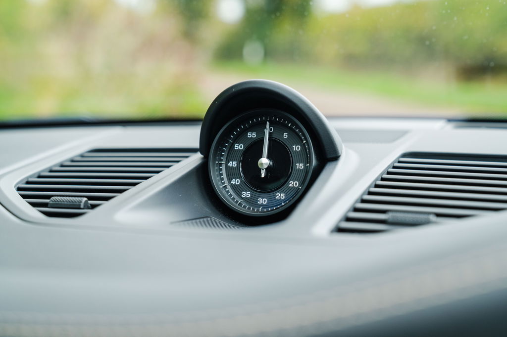 Porsche 992 Carrera GTS