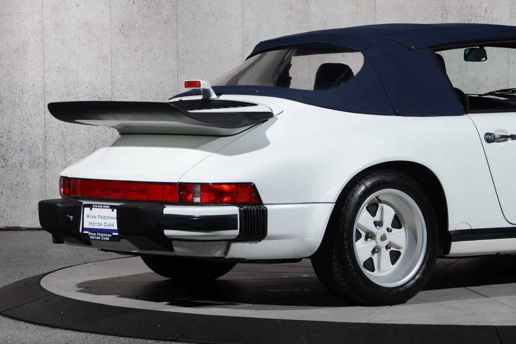 Porsche 911 Carrera 3.2 (US)