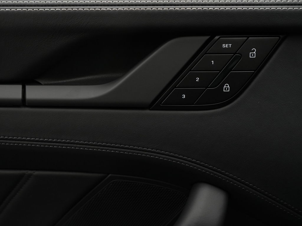 Porsche 992.2 Carrera GTS