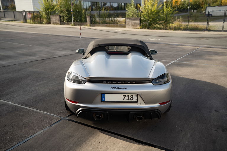 Porsche 718 Spyder