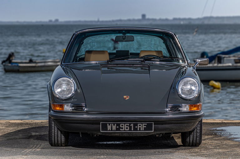 Porsche 911 E