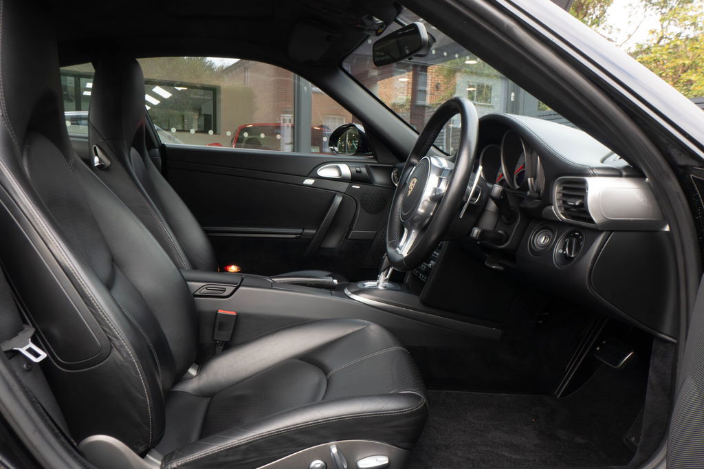 Porsche 997.2 Carrera 4S