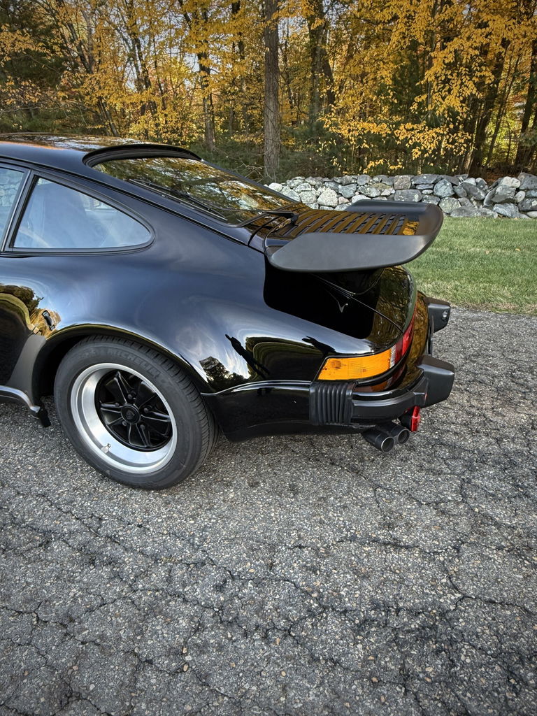 Porsche 911 Turbo 3.3