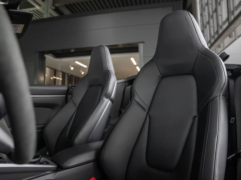 Porsche 992.2 Carrera