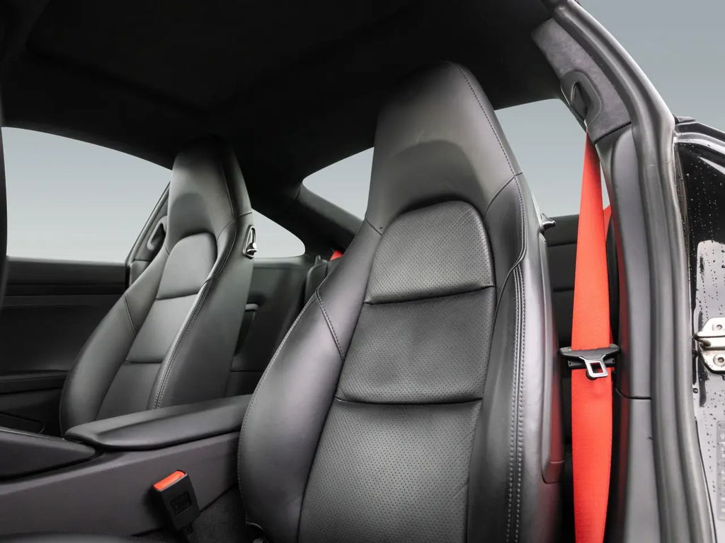 Porsche 991 Carrera 4 GTS