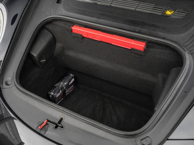 Porsche 991 Carrera 4 GTS